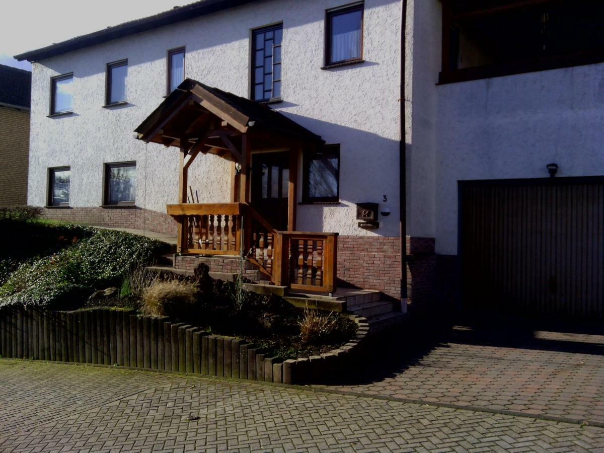 Ferienwohnung Michelt Niederzissen Екстериор снимка